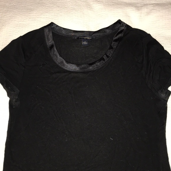 Black banana republic T-shirt - Picture 1 of 2